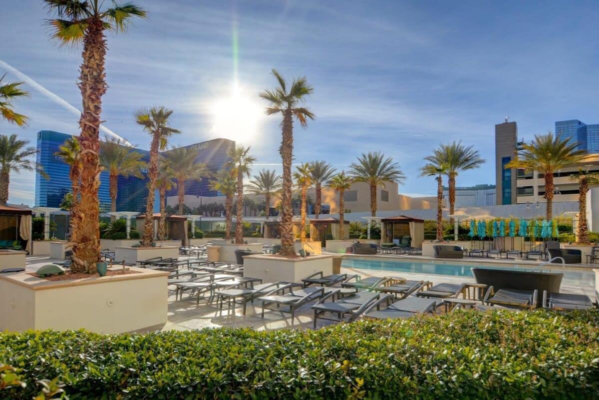 Mgm Signature-32-607 F1 Track & Strip View Balcony Las Vegas Exterior foto